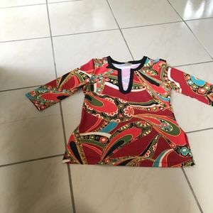 Athlete Sz. Small 3/4 sleeve top.